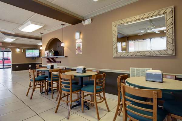  - Americas Best Value Inn & Suites West Melbourne - I-95, Exit 180