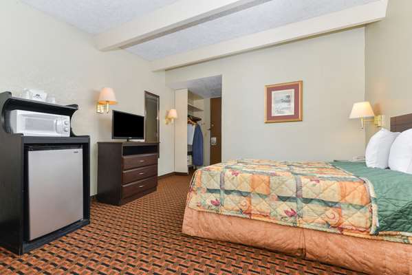  - Americas Best Value Inn Sarasota