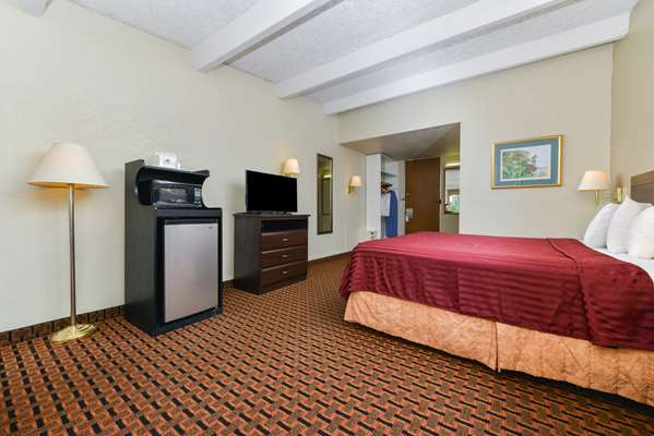  - Americas Best Value Inn Sarasota