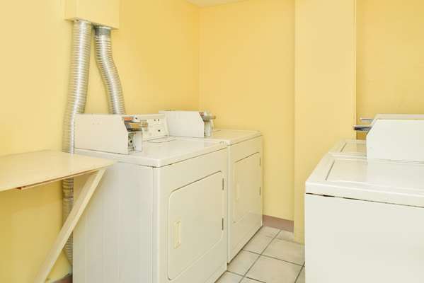  - Americas Best Value Inn Sarasota