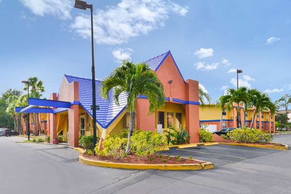 Exterior view - Americas Best Value Inn Sarasota