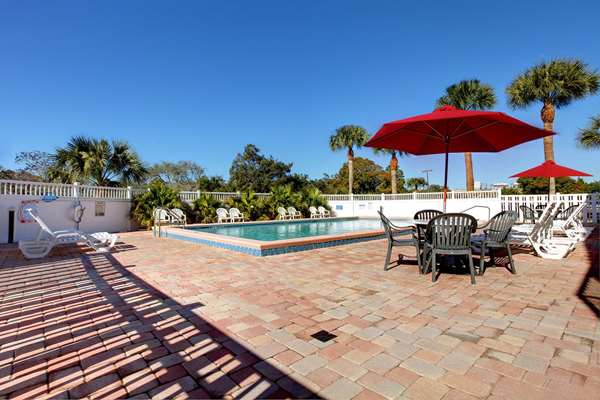 Pool - Americas Best Value Inn St Augustine Beach