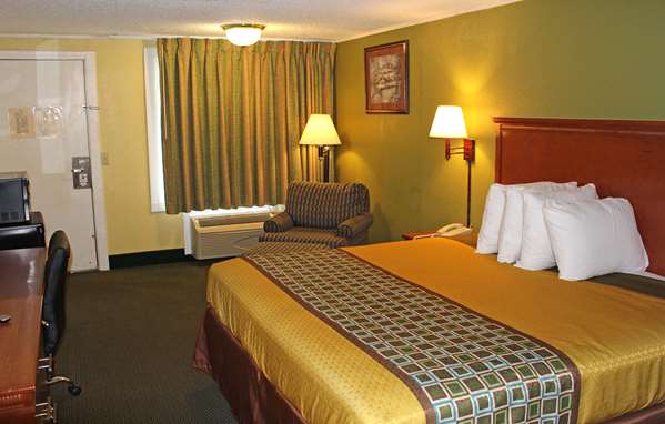  - Americas Best Value Inn & Suites Conyers - I-20, Exit 80