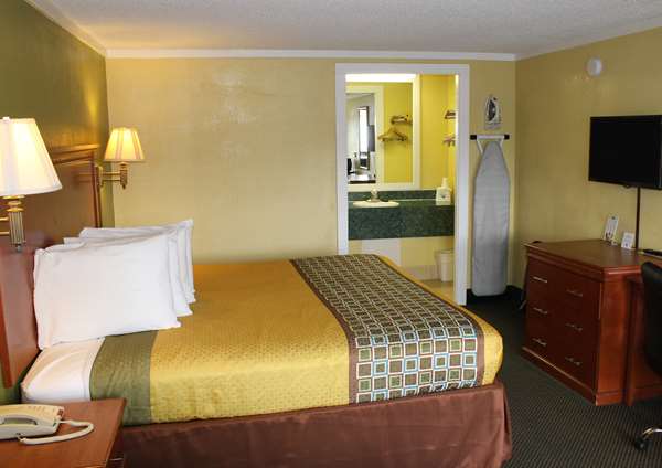  - Americas Best Value Inn & Suites Conyers - I-20, Exit 80