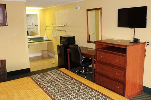  - Americas Best Value Inn & Suites Conyers - I-20, Exit 80