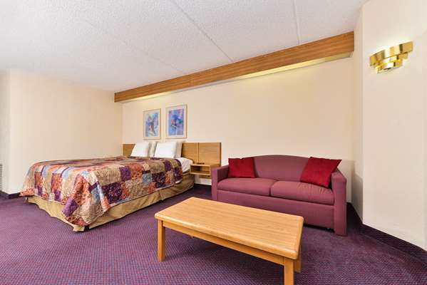 Suite - Americas Best Value Inn & Suites Morrow - I-75, Exit 231