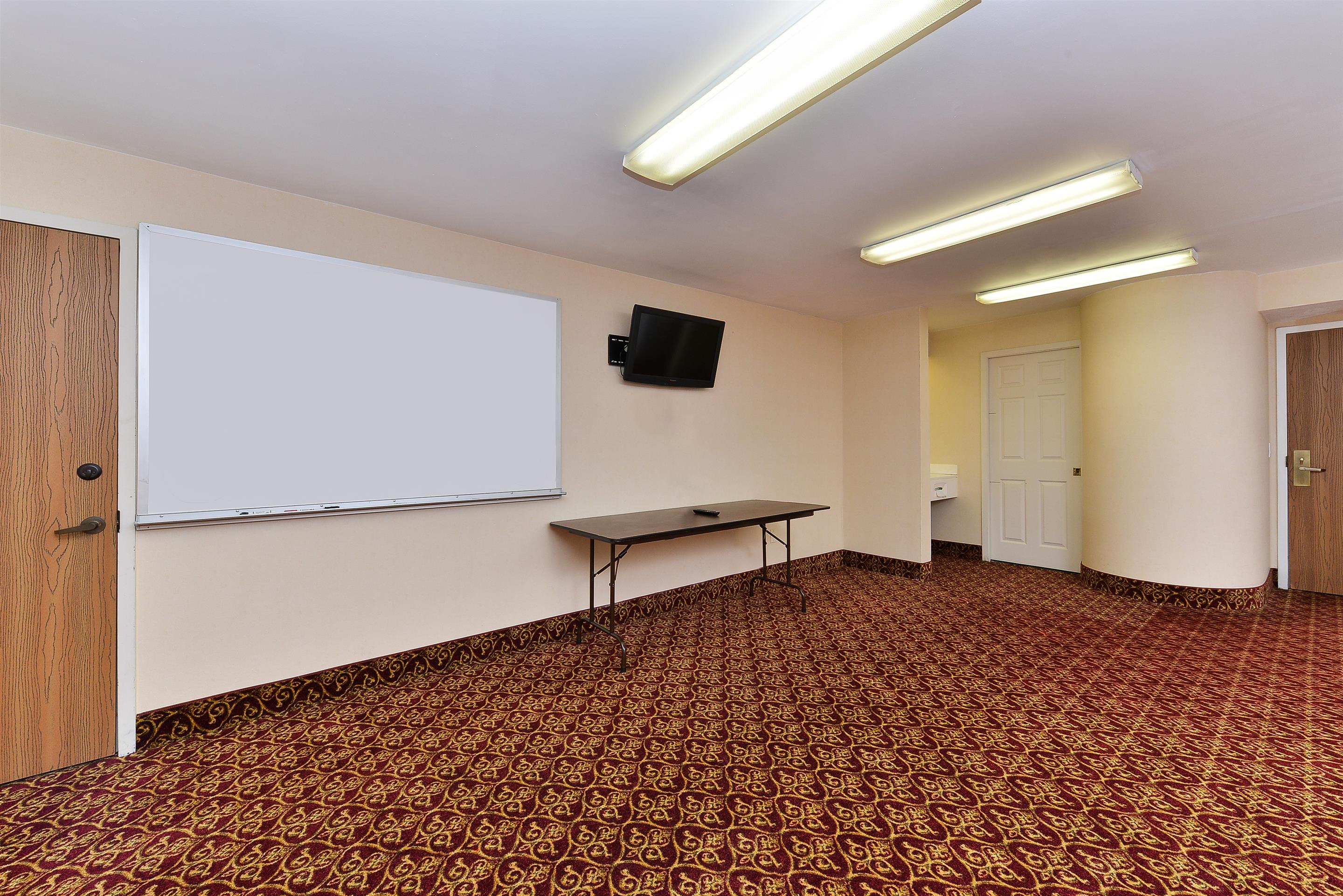 Conference Room | America's Best Value Inn & Suites, Atlanta - Morrow