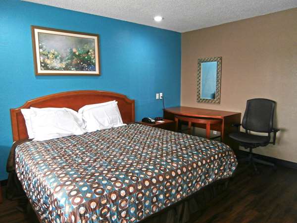  - Americas Best Value Inn Midtown Savannah