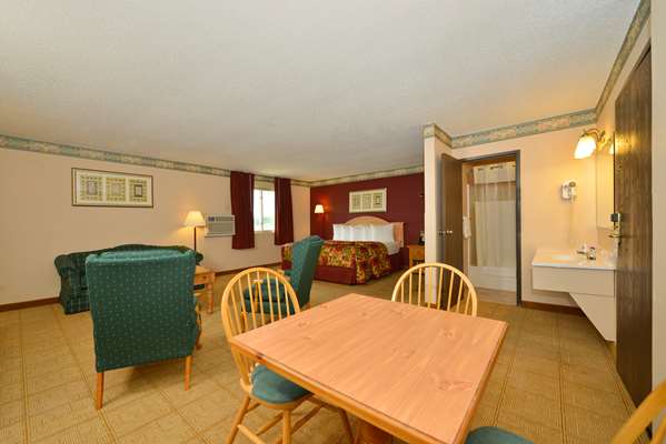Suite - Americas Best Value Inn Decatur