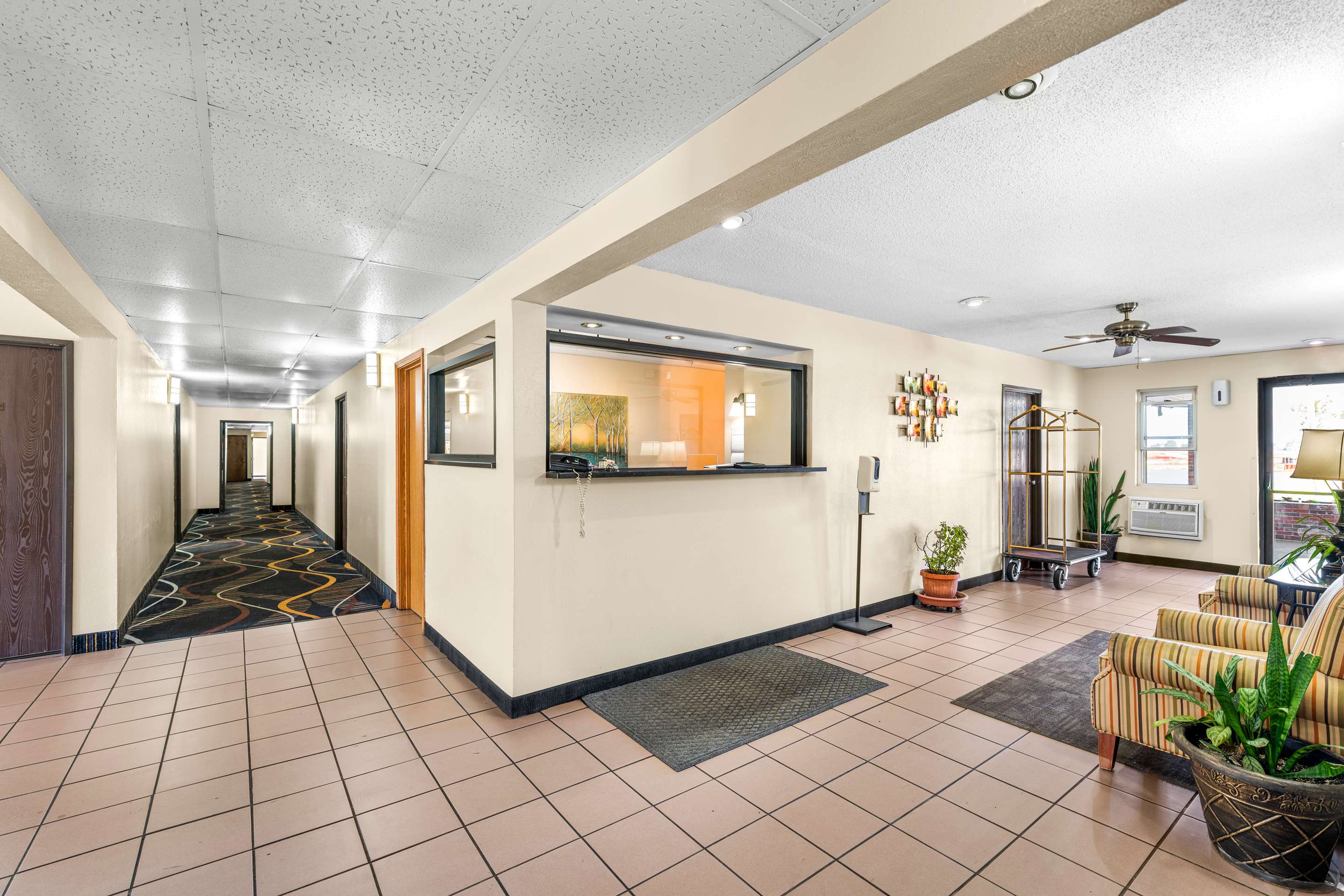ABVI Lobby | Americas Best Value Inn Decatur, IL