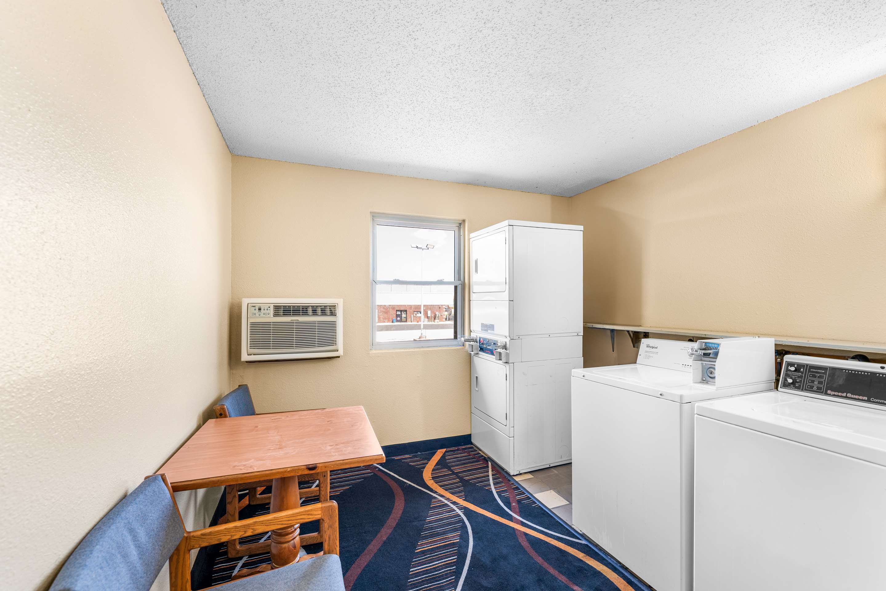 ABVI Laundry | Americas Best Value Inn Decatur, IL