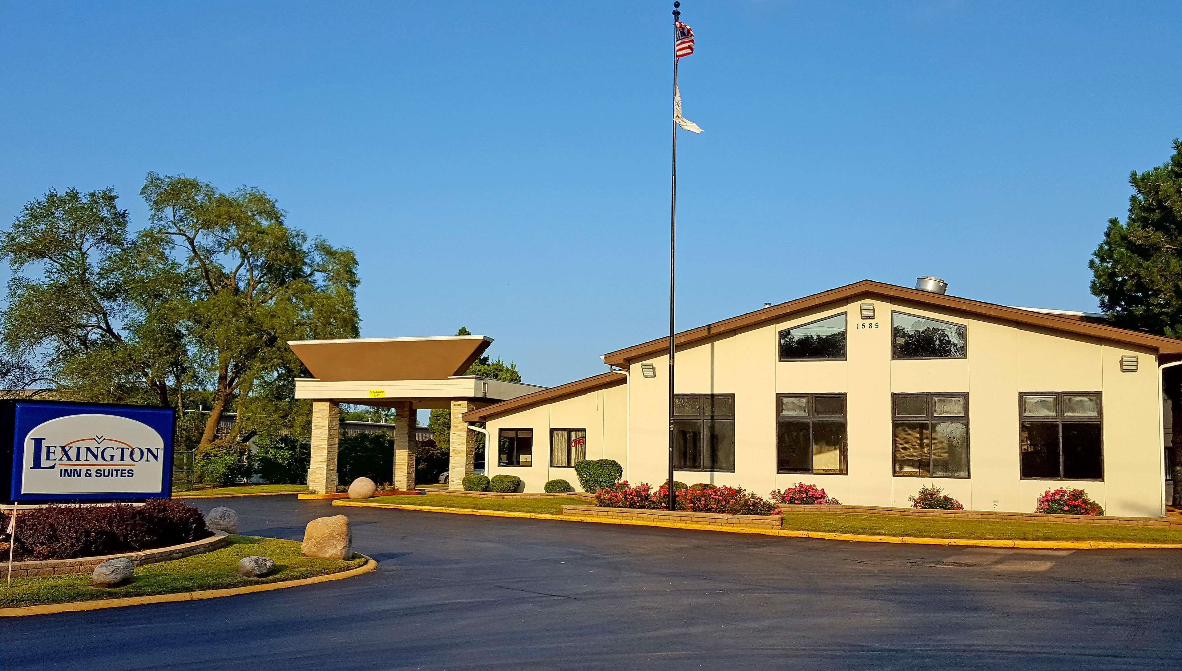 Lexington Inn & Suites NW Chicago Elgin
