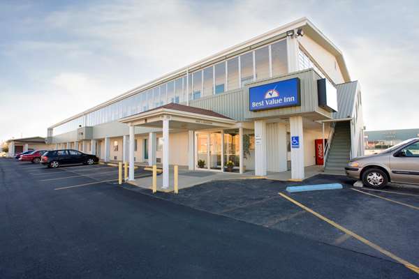 Exterior view - Americas Best Value Inn Litchfield