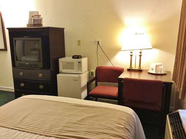  - Americas Best Value Inn Macomb