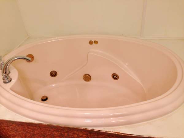  - Americas Best Value Inn Macomb