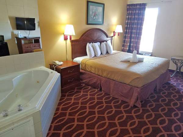 Spa - Americas Best Value Inn Evansville