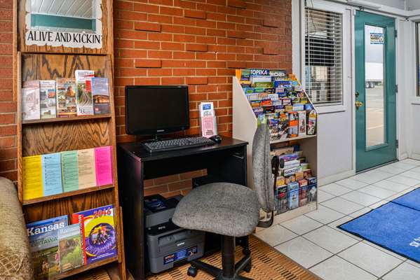 Conference Area - Americas Best Value Inn Ellsworth