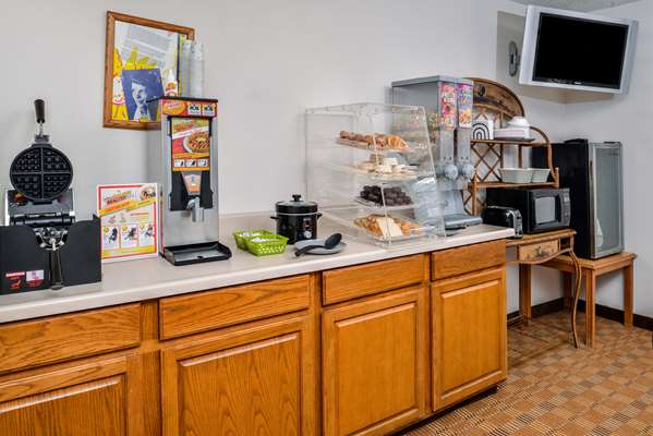 Amenities - Americas Best Value Inn Ellsworth