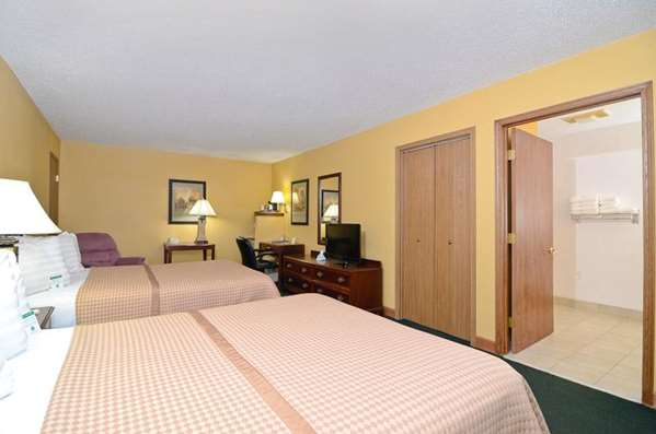  - Americas Best Value Inn Iola
