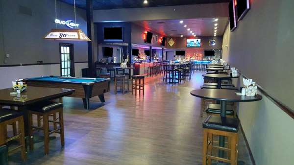 Restaurant - Americas Best Value Inn Foxborough