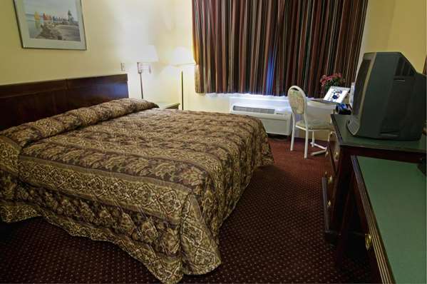  - Americas Best Value Inn Foxborough