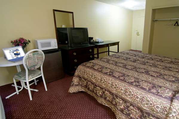  - Americas Best Value Inn Foxborough