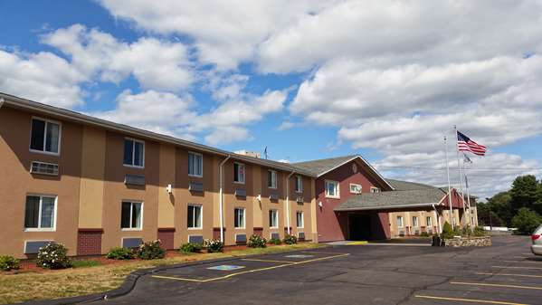 Exterior view - Americas Best Value Inn Foxborough