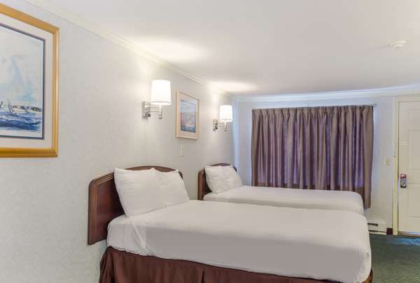  - Americas Best Value Inn & Suites Hyannis