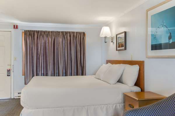  - Americas Best Value Inn & Suites Hyannis