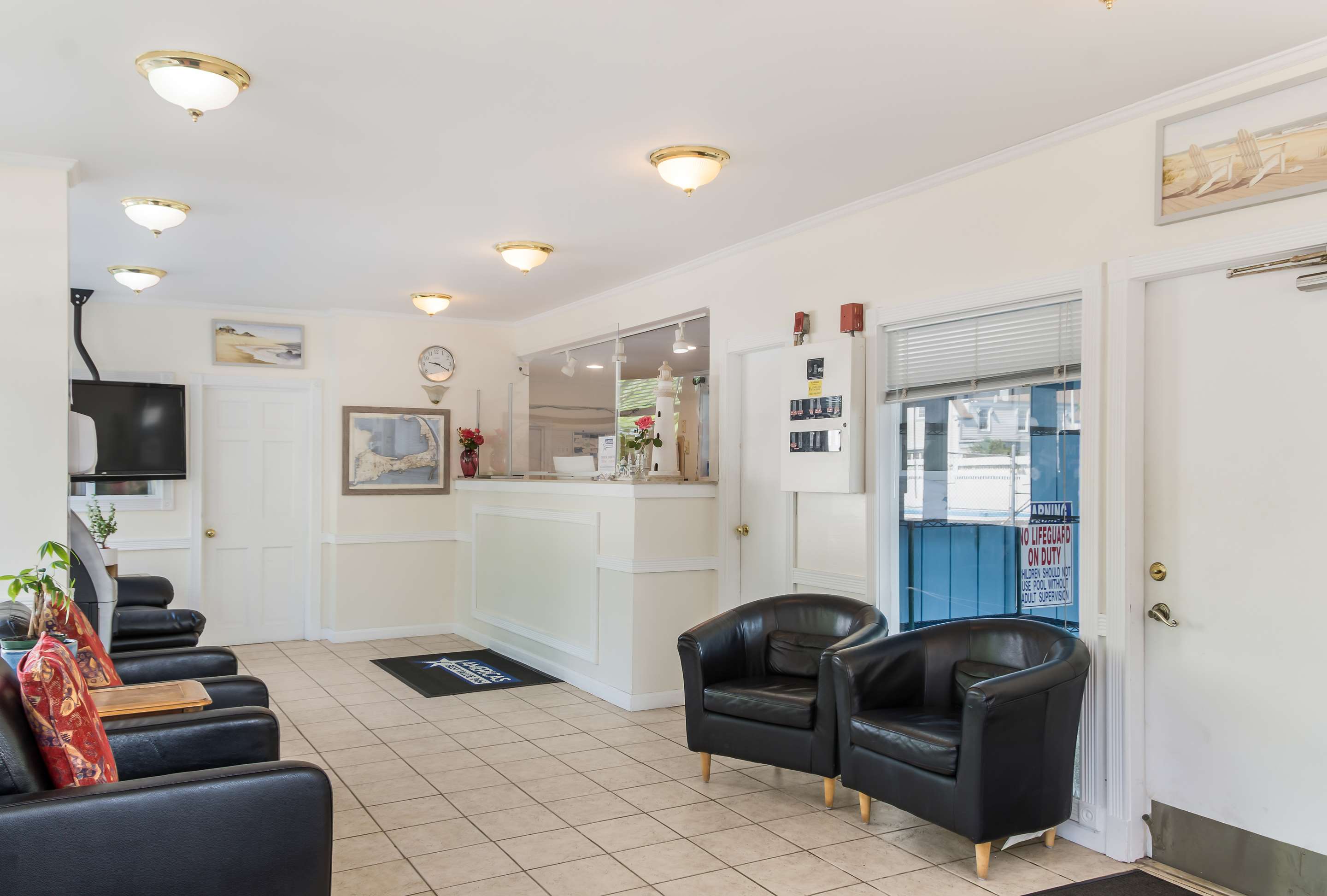 Lobby | Americas Best Value Inn & Suites Hyannis Cape Cod