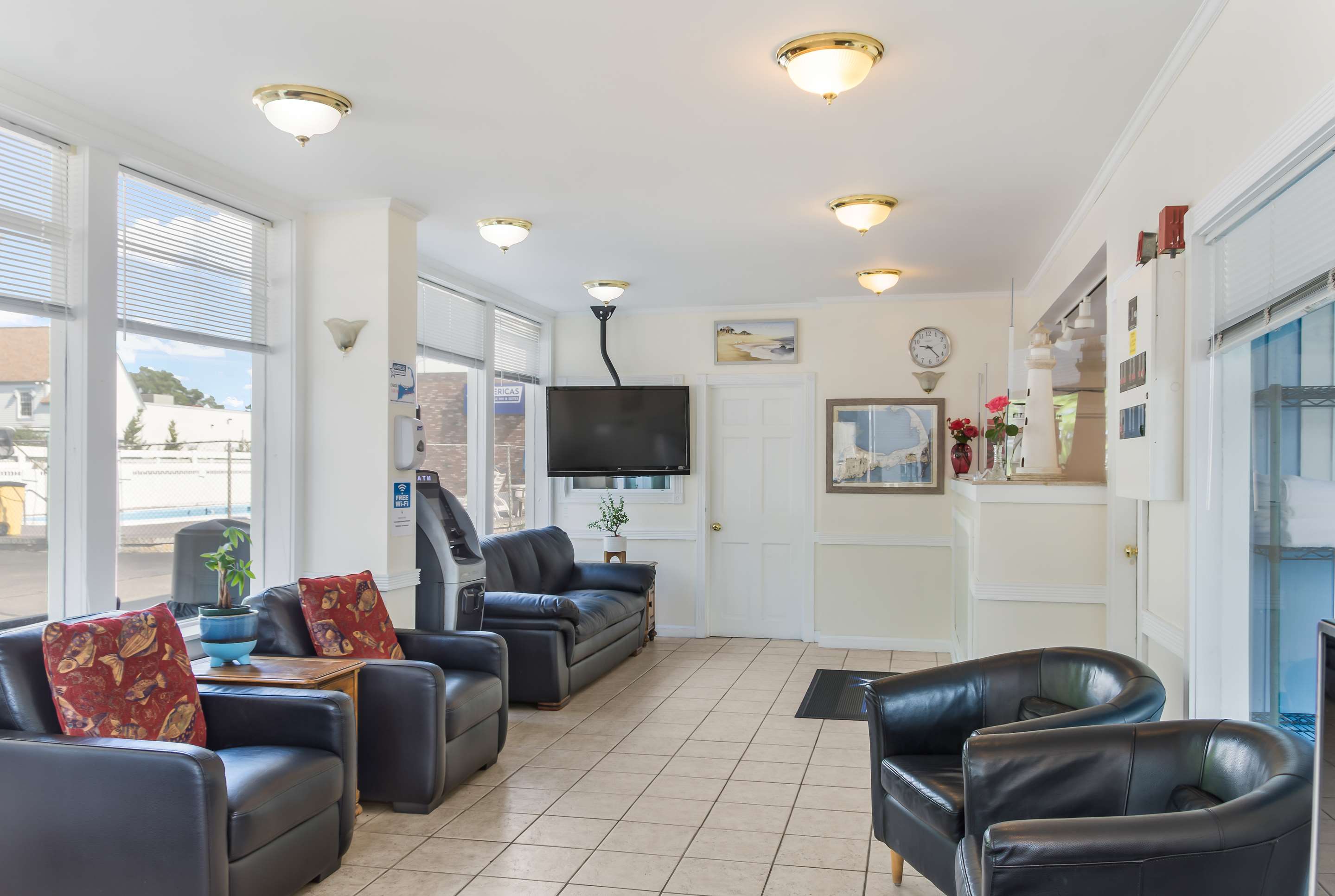 Lobby | Americas Best Value Inn & Suites Hyannis Cape Cod