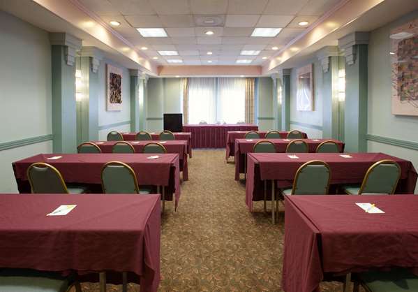  - Americas Best Value Inn Baltimore - I-895, Exit 13 & 14