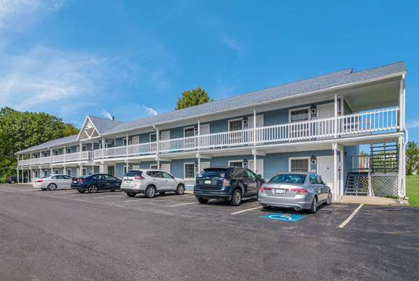 Exterior view - Americas Best Value Inn Scarborough