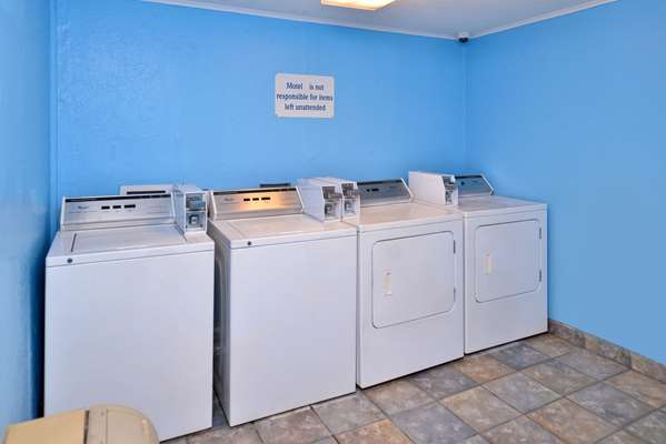  - Americas Best Value Inn & Suites Jackson - I-94, Exit 138