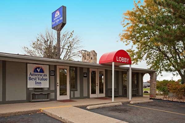 Exterior view - Americas Best Value Inn Lansing - I-96, Exit 104