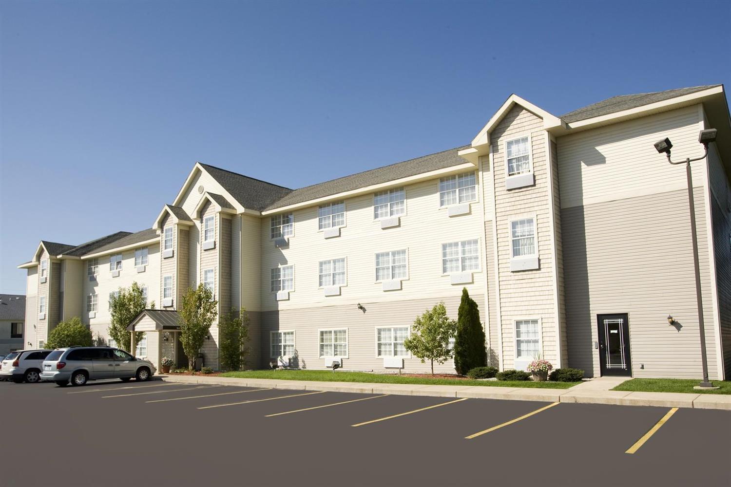 Americas Best Value Inn Suites Three Rivers Mi See S Exterior View Americas Best Value Inn Suites Three Rivers