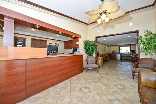  - Americas Best Value Inn & Suites Miller Road Warren