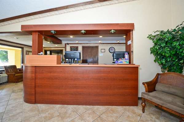  - Americas Best Value Inn & Suites Miller Road Warren
