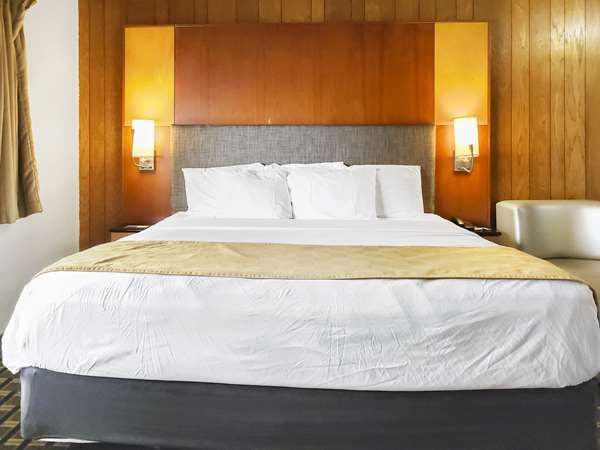  - Americas Best Value Inn Hinckley - I-35, Exit 183