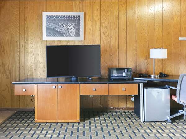  - Americas Best Value Inn Hinckley - I-35, Exit 183