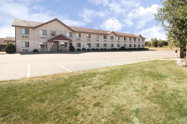 Exterior view - Americas Best Value Inn Zumbrota