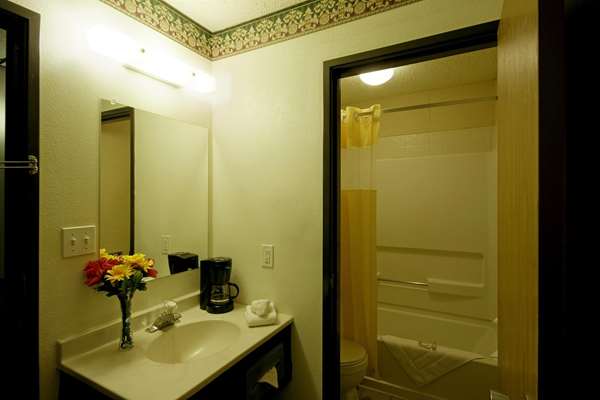  - Americas Best Value Inn & Suites Nevada