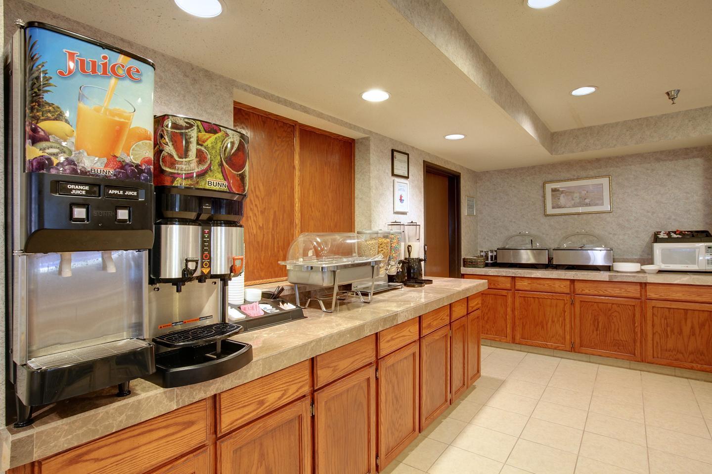 Breakfast Area | Americas Best Value Inn and Suites Saint Charles