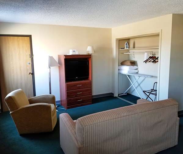 Suite - Americas Best Value Inn South St Louis - I-55, Exit 197