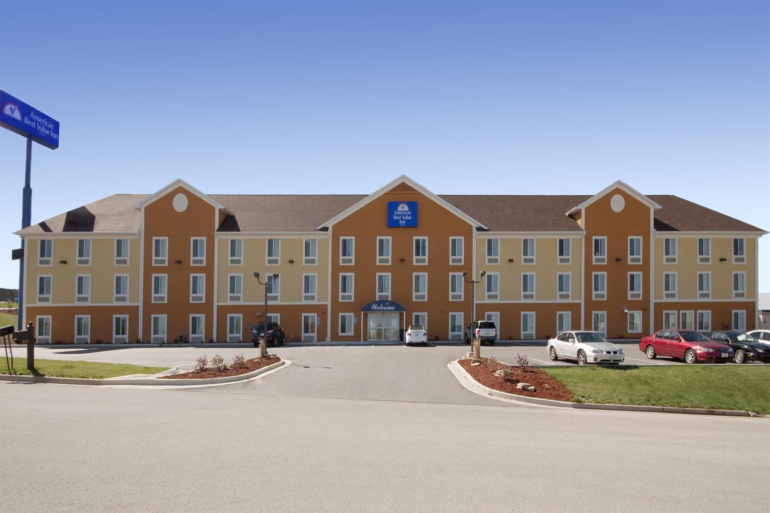 Front Exterior | Americas Best Value Inn St. Robert