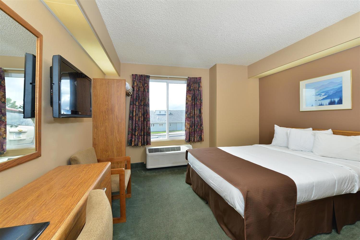 1 Queen Bed Non-Smoking image