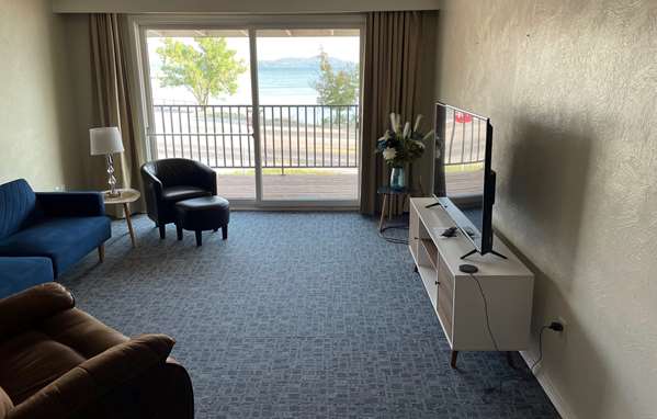 Suite - Americas Best Value Inn Polson