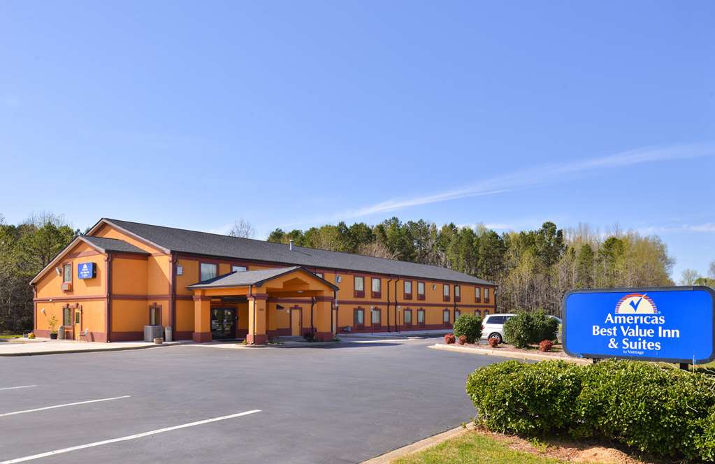 Americas Best Value Inn & Suites