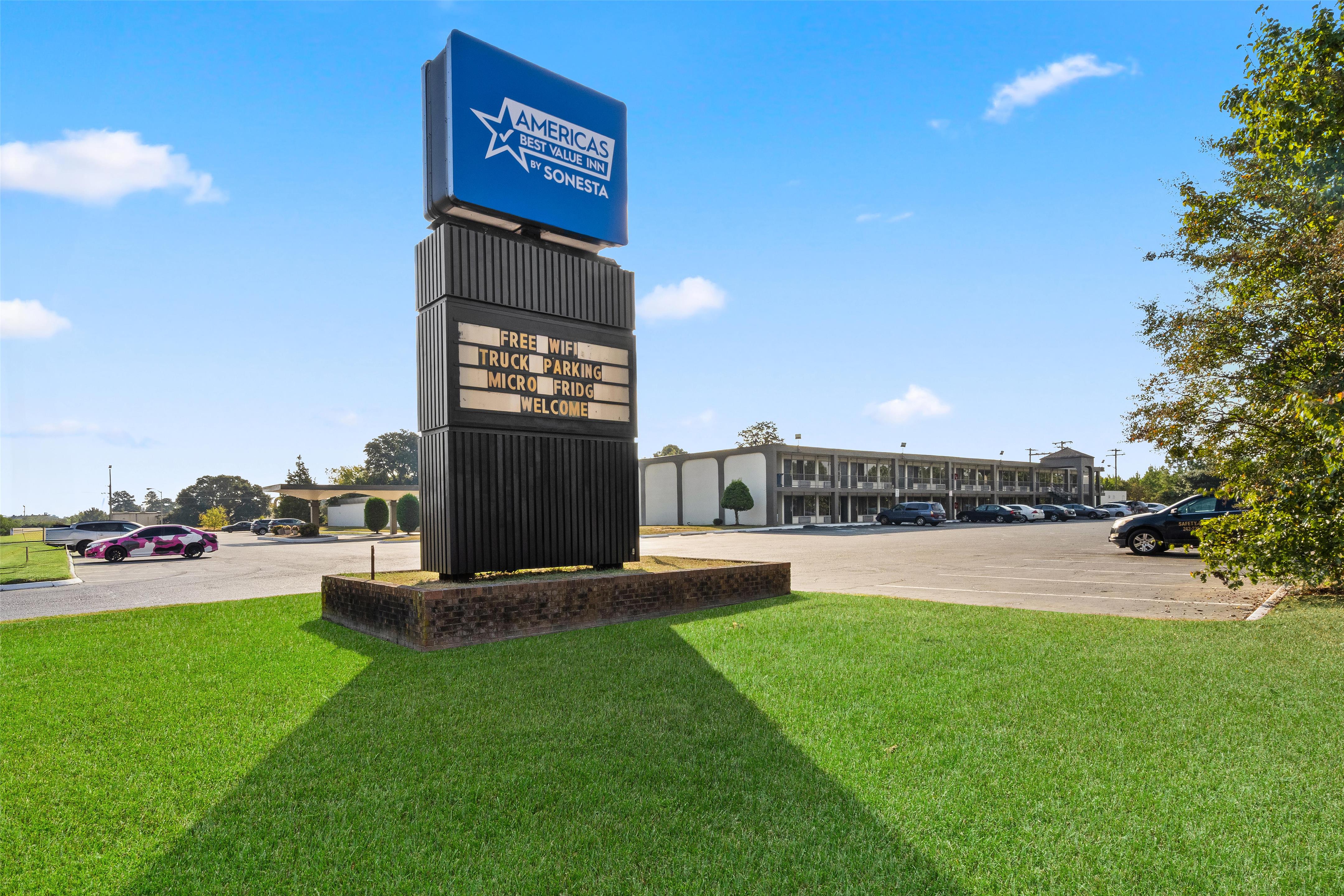 NC Exterior | Americas Best Value Inn - Wilson