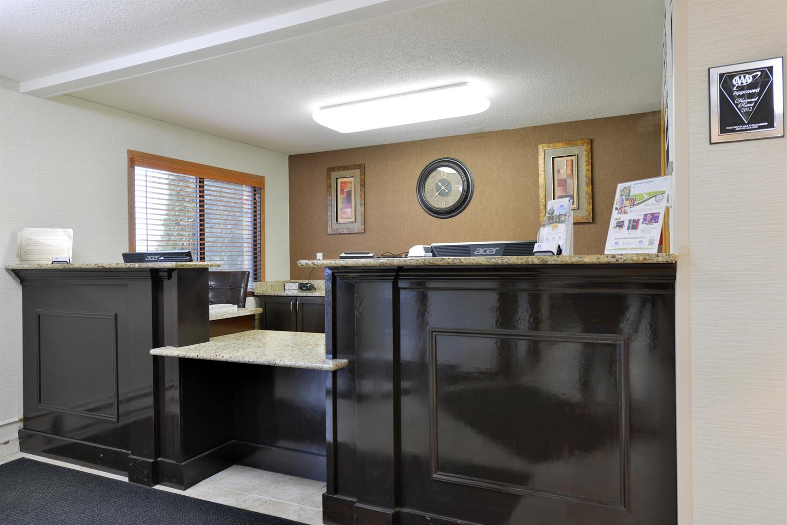 Front Desk | Americas Best Value Inn & Suites Bismarck